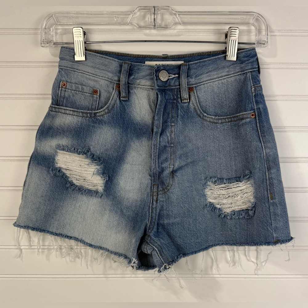 Pacsun women’s ultra high rise vintage style, button fly, cutoff shorts. Size 23